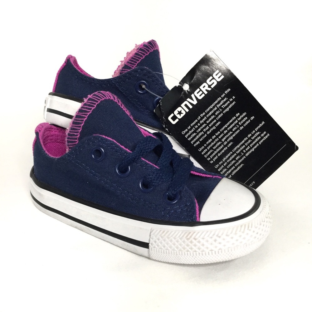 Converse Kids Shoes Size 5 NWT